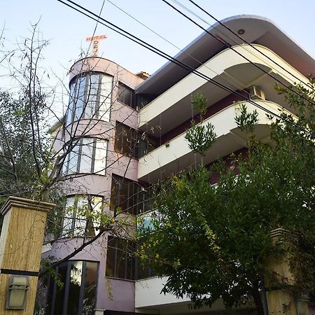 Hotel Deja Tirana Exterior photo